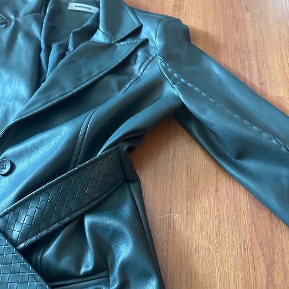 Manière De Voir Vegan Leather Belted Blazer Dress - Picture 4 of 9